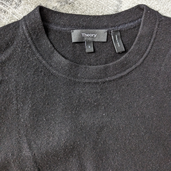 Theory Mens Cashmere Crew Sweater Black - Picture 2 of 2